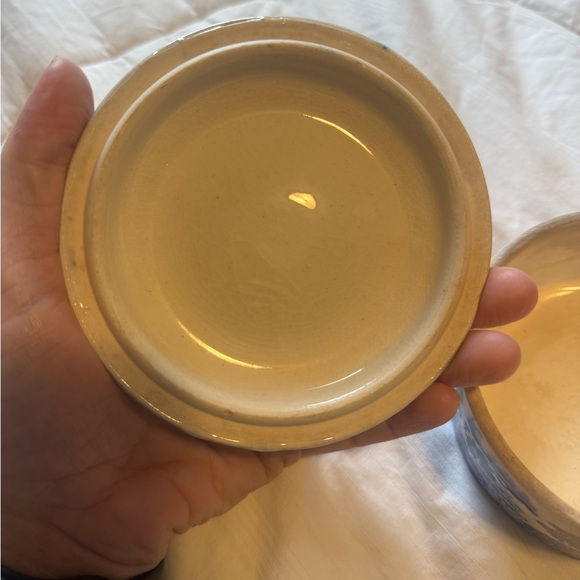 Blue and White Ceramic Lidded Bowl - Picture 4 of 6